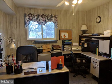 401 S New Ardmore Ave, Broomall, PA 19008 - photo 5