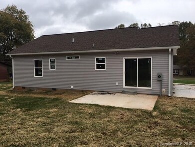 157 E Edison Dr, Statesville, NC 28625 - photo 6