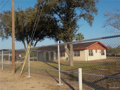 12130 W Mile 7 Rd, Mission, TX 78573 - photo 4