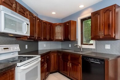 48 Elm St, Newmarket, NH 03857 - photo 2