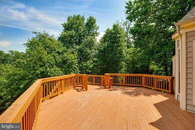 8627 Cross Oaks Ln, Fairfax Station, VA 22039 - photo 5