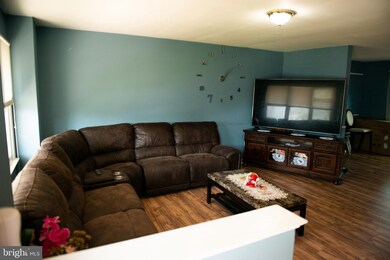 3 Oakwood Cir, Newark, DE 19702 - photo 2