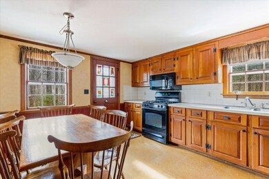 23 Cypress Rd, Pembroke, MA 02359 - photo 3