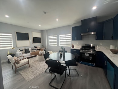 142 S Hewes St, Orange, CA 92869 - photo 3