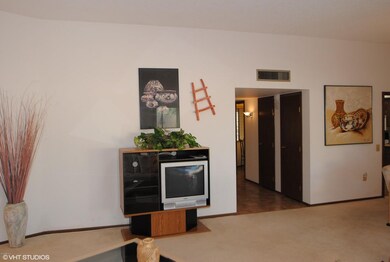 13862 N 109th Ave unit 17F, Sun City, AZ 85351 - photo 6