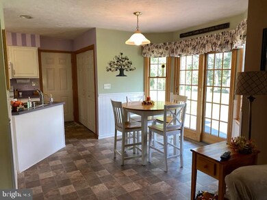 3285 Bullfrog Rd, Taneytown, MD 21787 - photo 7