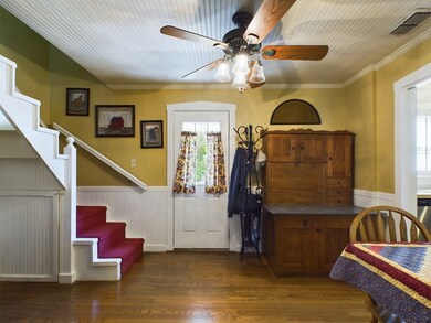 507 W Travis St, Fredericksburg, TX 78624 - photo 3