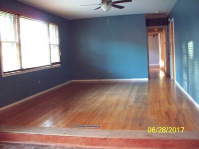 1102 River St, Jacksonville, NC 28540 - photo 5