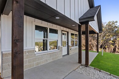 907 Pease River Dr, Granbury, TX 76048 - photo 4