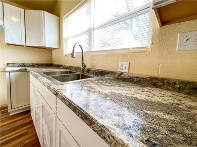 3707 E 68th St, Kansas City, MO 64132 - photo 6