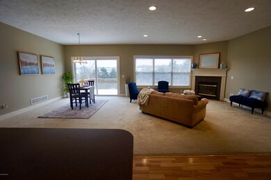 Living Room/Dining Room