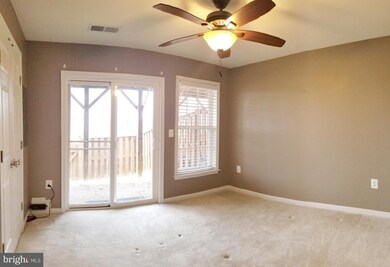 15651 John Diskin Cir, Woodbridge, VA 22191 - photo 7