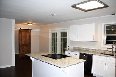 103 Holiday Blvd, Pineville, LA 71360 - photo 4