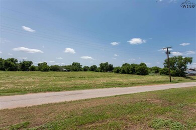 401 Oak St unit 101 Lake St. A&B, 50, Wichita Falls, TX 76301 - photo 7