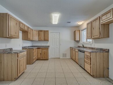 4101 N 314 Rd, Okmulgee, OK 74447 - photo 4