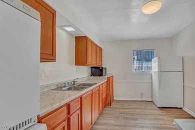 95 N 21st St, Las Vegas, NV 89101 - photo 7