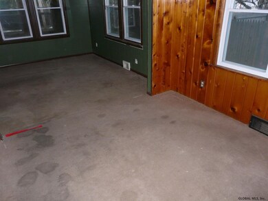 33 N Amherst Ave, Schenectady, NY 12304 - photo 5