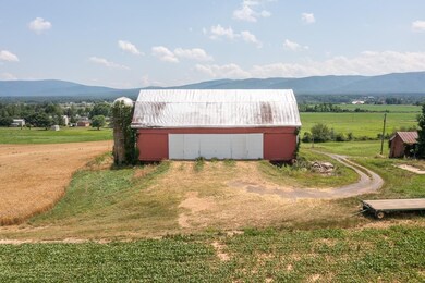 292 Wayne Ave, Stuarts Draft, VA 24477 - photo 3