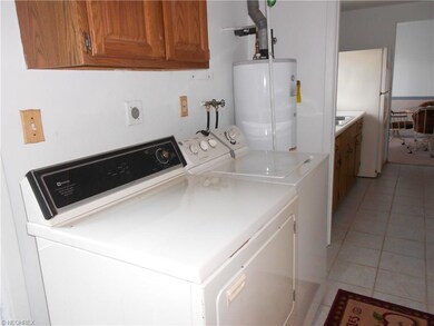 4905 Elmwood Dr, Sheffield Lake, OH 44054 - photo 5