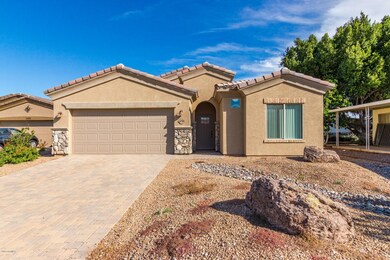 2449 N Eastwood Way