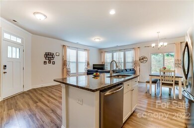 703 Little Bluestem Dr unit 12, Lake Wylie, SC 29710 - photo 6