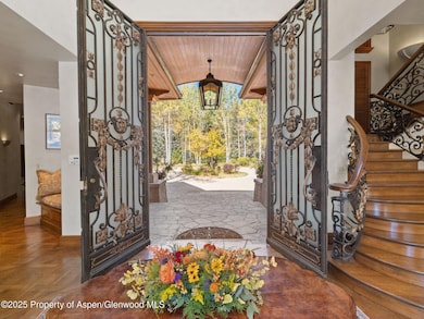 2-web-or-mls-715-willoughby-way