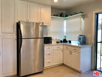 221 W Johnson St, Compton, CA 90220 - photo 5