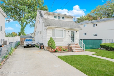 537 Annadale Rd, Staten Island, NY 10312 - photo 2