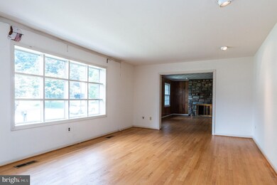 11501 Dundee Dr, Bowie, MD 20721 - photo 4