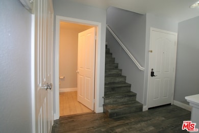 13510 Shady Palms Ln, Sylmar, CA 91342 - photo 7