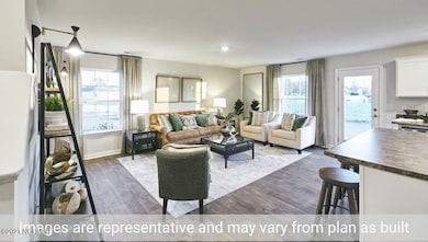 Holly_Model_White_Cabinets (5)