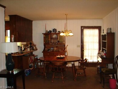 1825 Lantern Dr, Asheboro, NC 27205 - photo 6