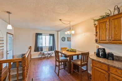 805 E 13th St N, Newton, IA 50208 - photo 7