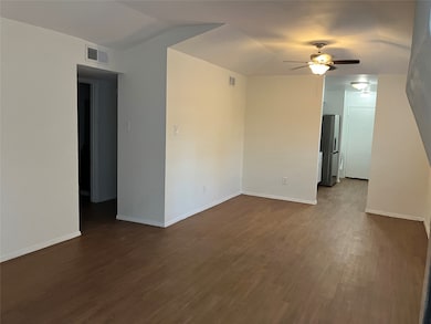 8050 Sands Point Dr unit A, Houston, TX 77036 - photo 6