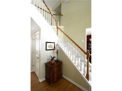 11921 Castlestone Dr, Fishers, IN 46037 - photo 2