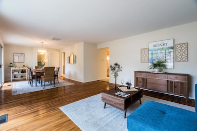 2824 Las Cruces St, Albuquerque, NM 87110 - photo 6