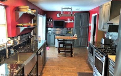 129 Forever Ave, Lake Placid, FL 33852 - photo 3