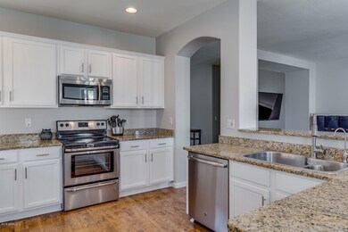 Bright, Open Kitchen w/ lots of Storage