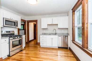 121 Chapman St, Dracut, MA 01826 - photo 5