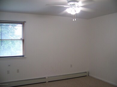 209 Pancoast St, Throop, PA 18512 - photo 7