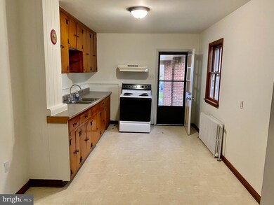 123 N 31st St, Purcellville, VA 20132 - photo 5