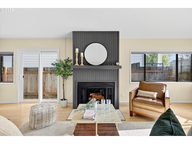 1323 SW Carson St, Portland, OR 97219 - photo 7