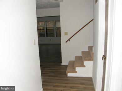 23337 Red Oak Ct, California, MD 20619 - photo 2