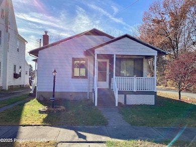 98 Marlborough Ave, Wilkes-Barre, PA 18702 - photo 2