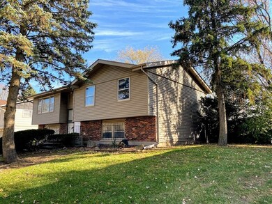 3509 Chestnut Dr, Hazel Crest, IL 60429 - photo 2