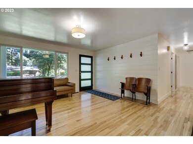 16211 Inverurie Rd, Lake Oswego, OR 97035 - photo 4