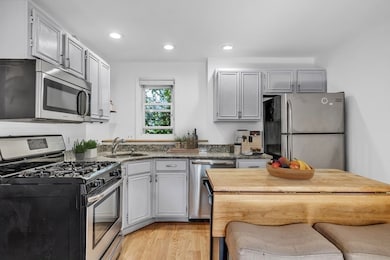 224 W Sixth St unit 1, Boston, MA 02127 - photo 5