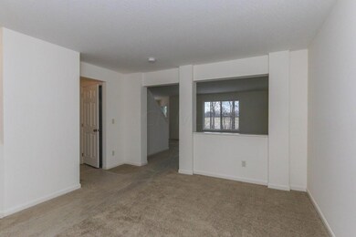 006_Living Room