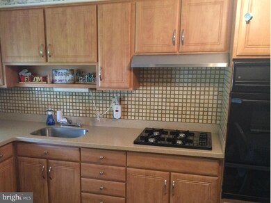 1526 Barrett Rd, Gwynn Oak, MD 21207 - photo 5