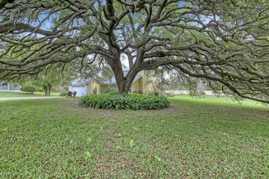 4230 Hillview Cir, Merritt Island, FL 32952 - photo 2